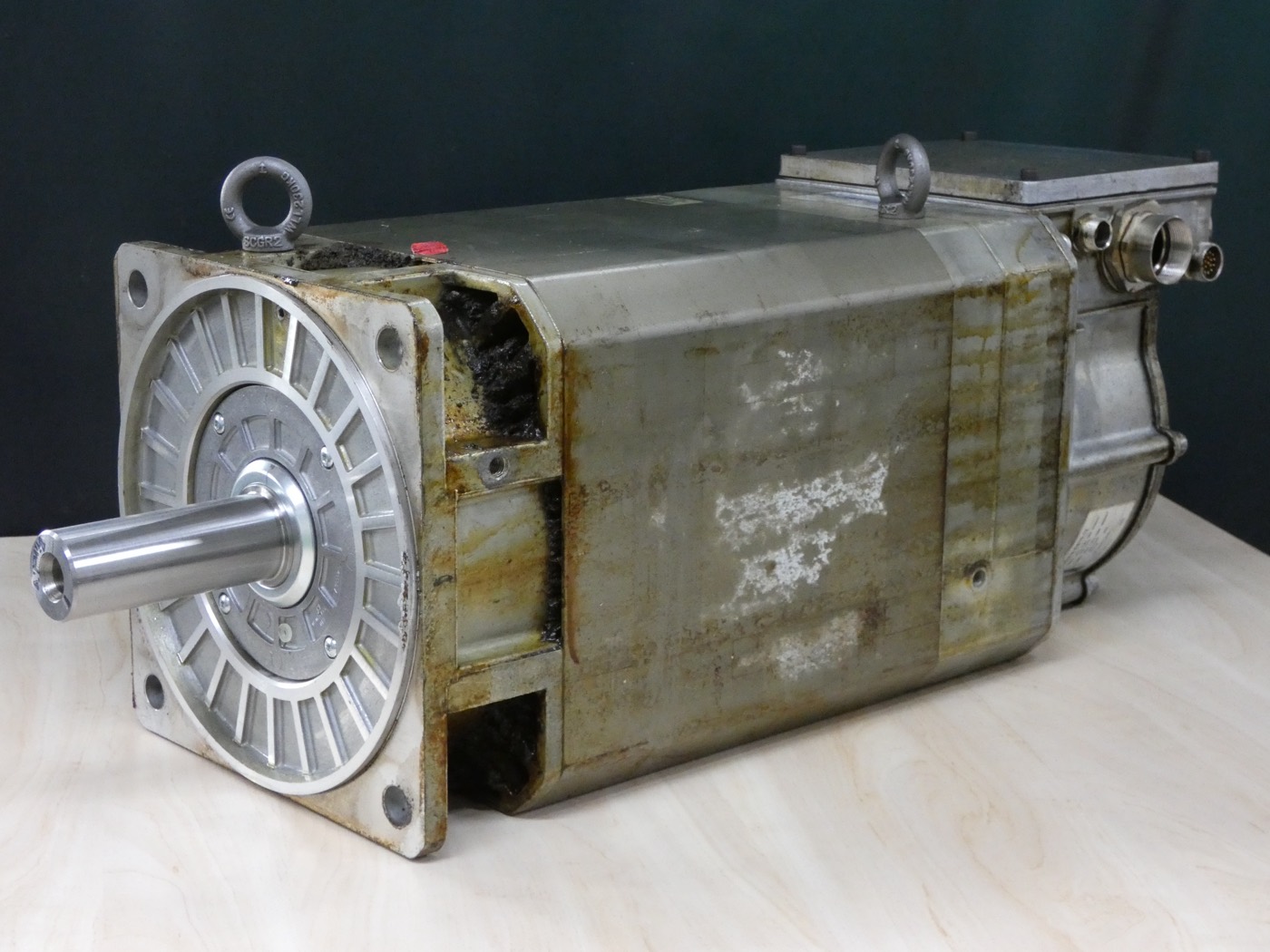 Siemens 1PH7137 vor der Instandsetzung